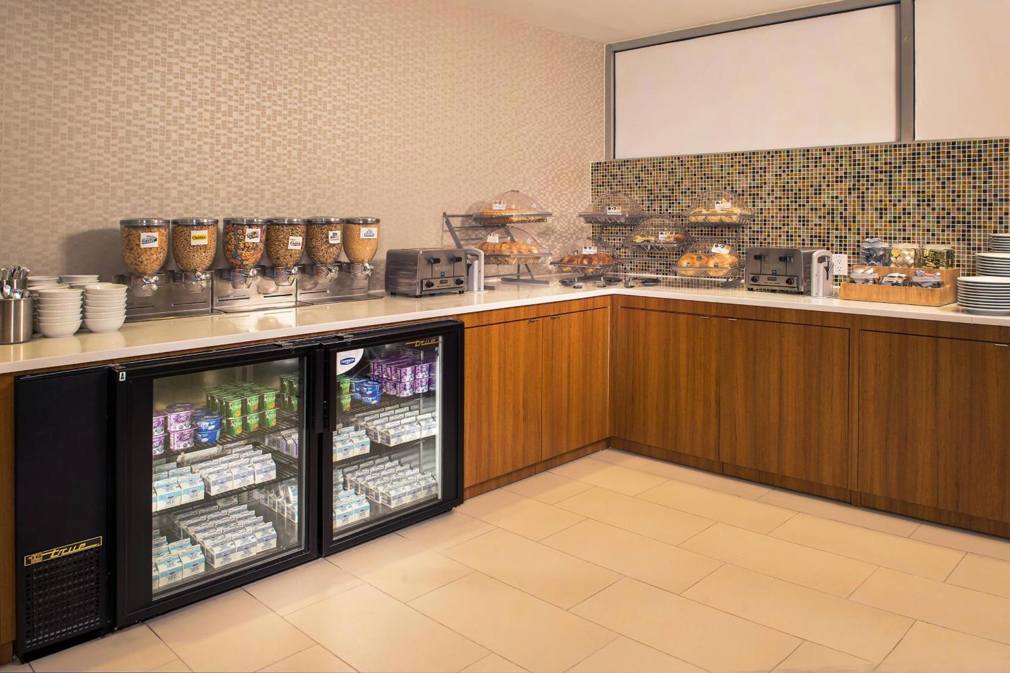 Springhill Suites By Marriott New York Laguardia Airport Eksteriør billede