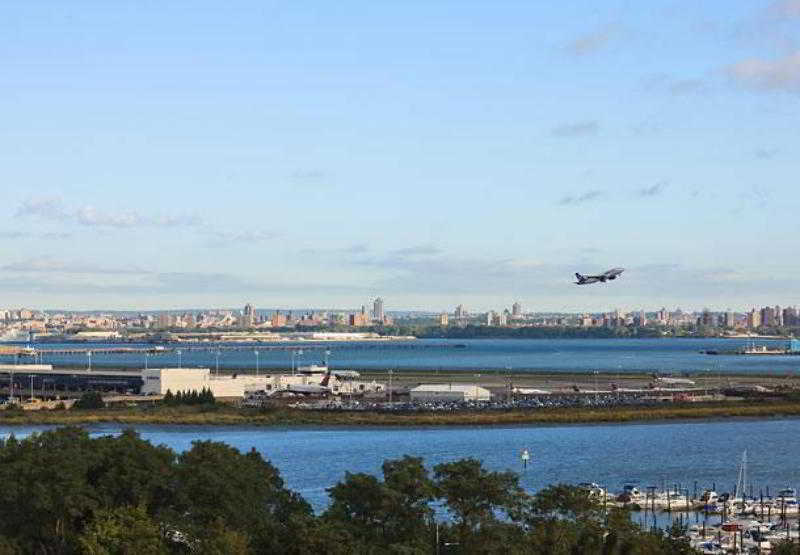 Springhill Suites By Marriott New York Laguardia Airport Eksteriør billede